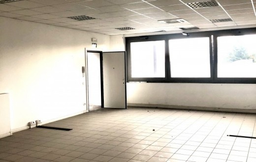 Viale dell'Industria 87 - Ufficio